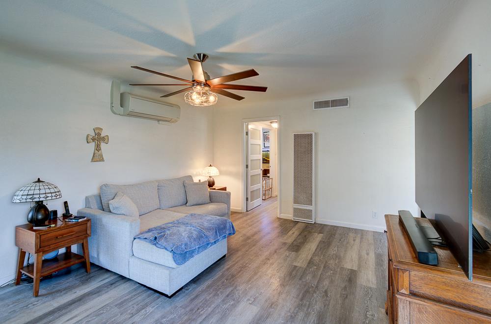 2973 E Simpson Ave, Fresno, CA 93703