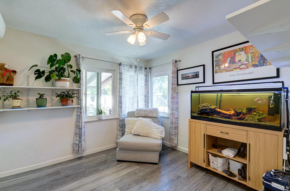 2973 E Simpson Ave, Fresno, CA 93703