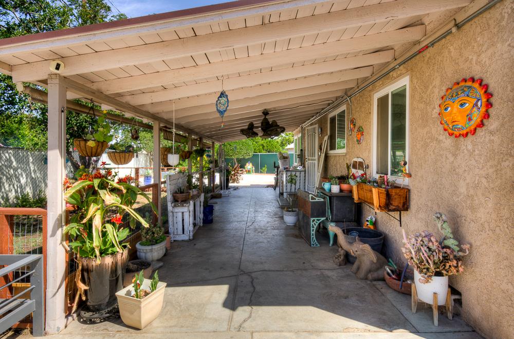 2973 E Simpson Ave, Fresno, CA 93703