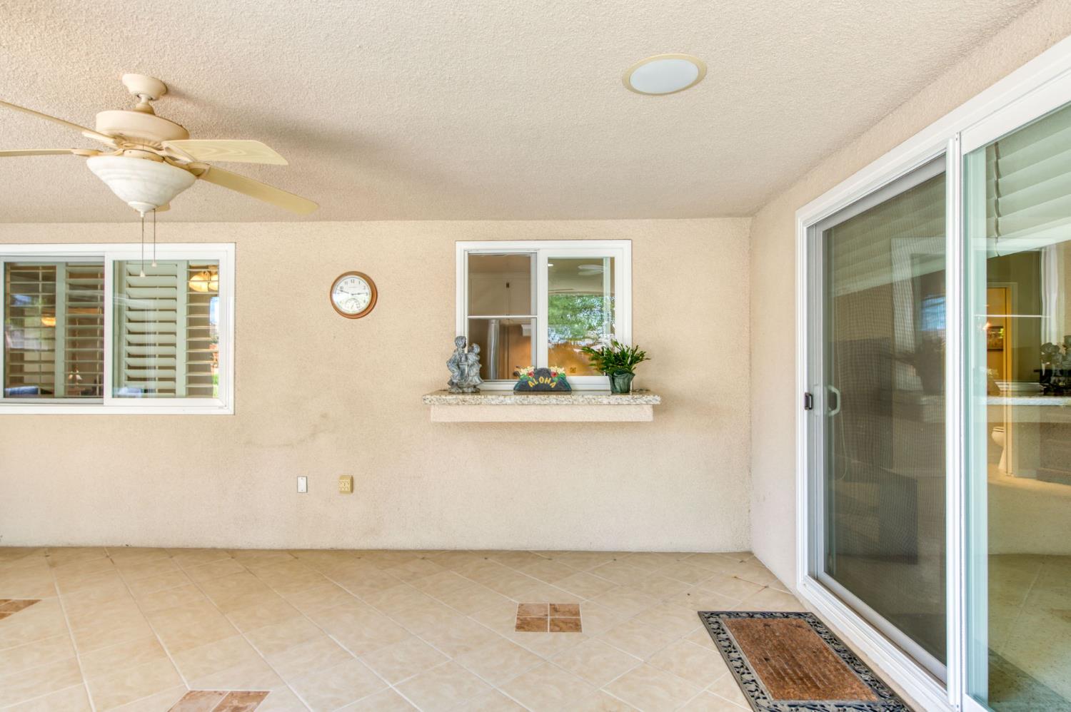 1570 W Warner, Fresno, CA 93711