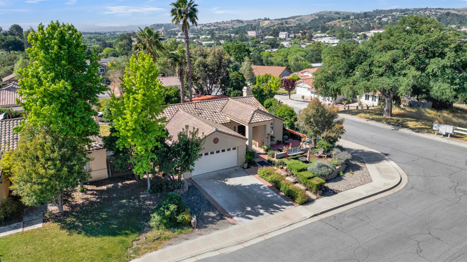 102 Via Promesa, Paso Robles, CA 93446