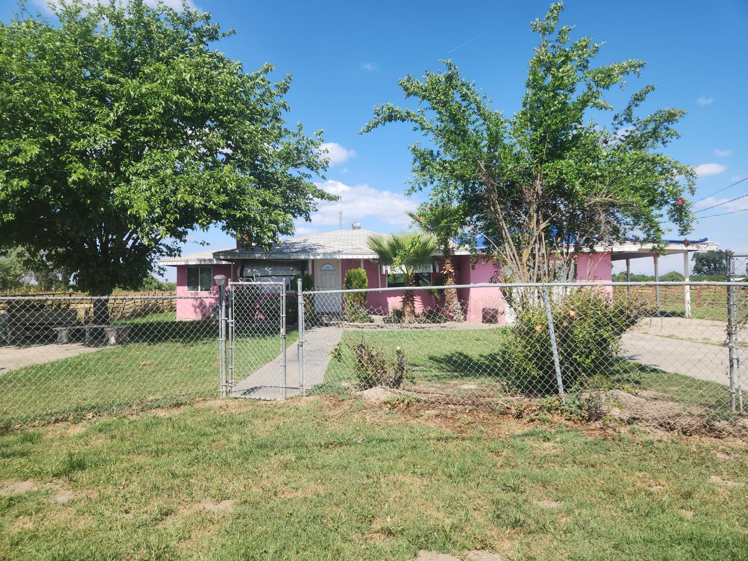 22136 Fairfax Ave, Lemoore, CA 93245