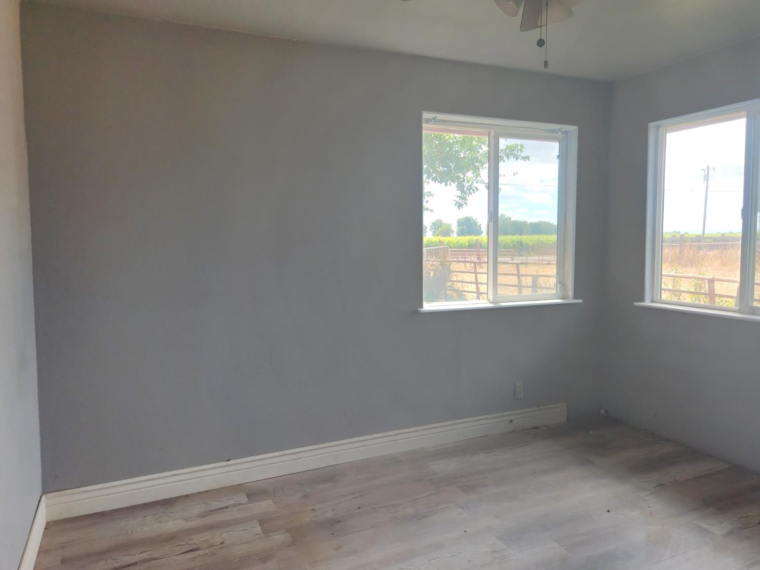 22136 Fairfax Ave, Lemoore, CA 93245