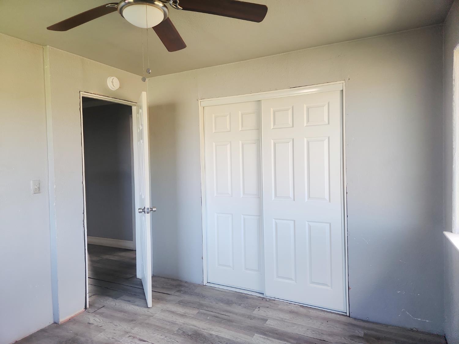 22136 Fairfax Ave, Lemoore, CA 93245