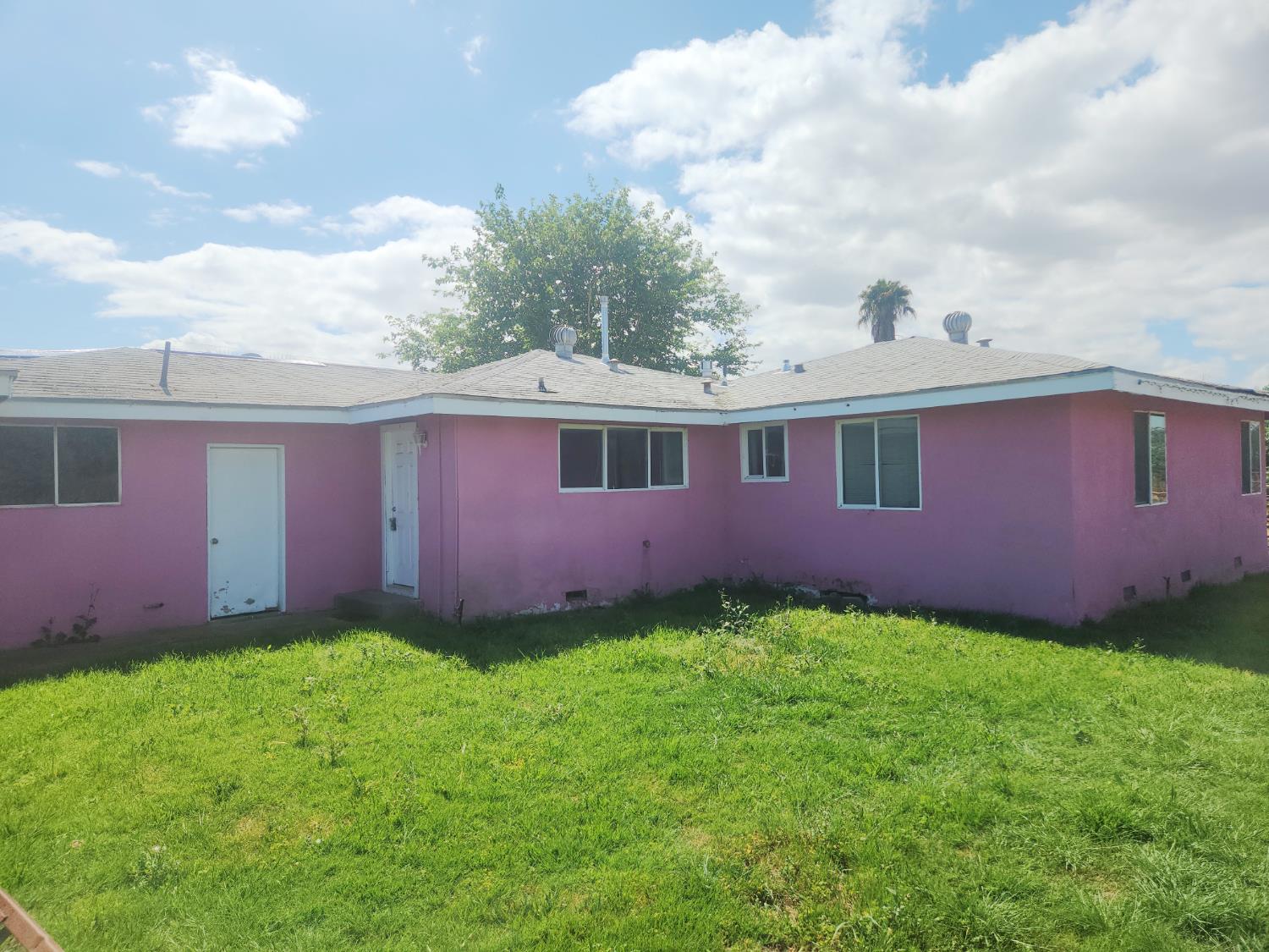 22136 Fairfax Ave, Lemoore, CA 93245