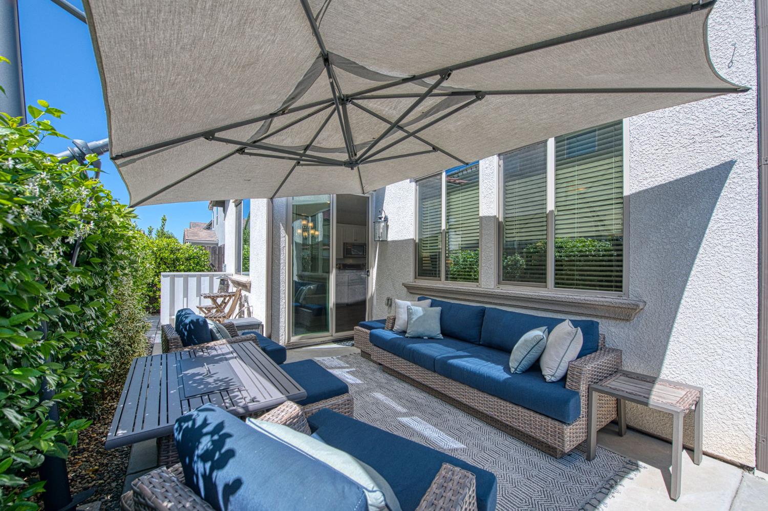 1453 E Via Viola Way, Fresno, CA 93730