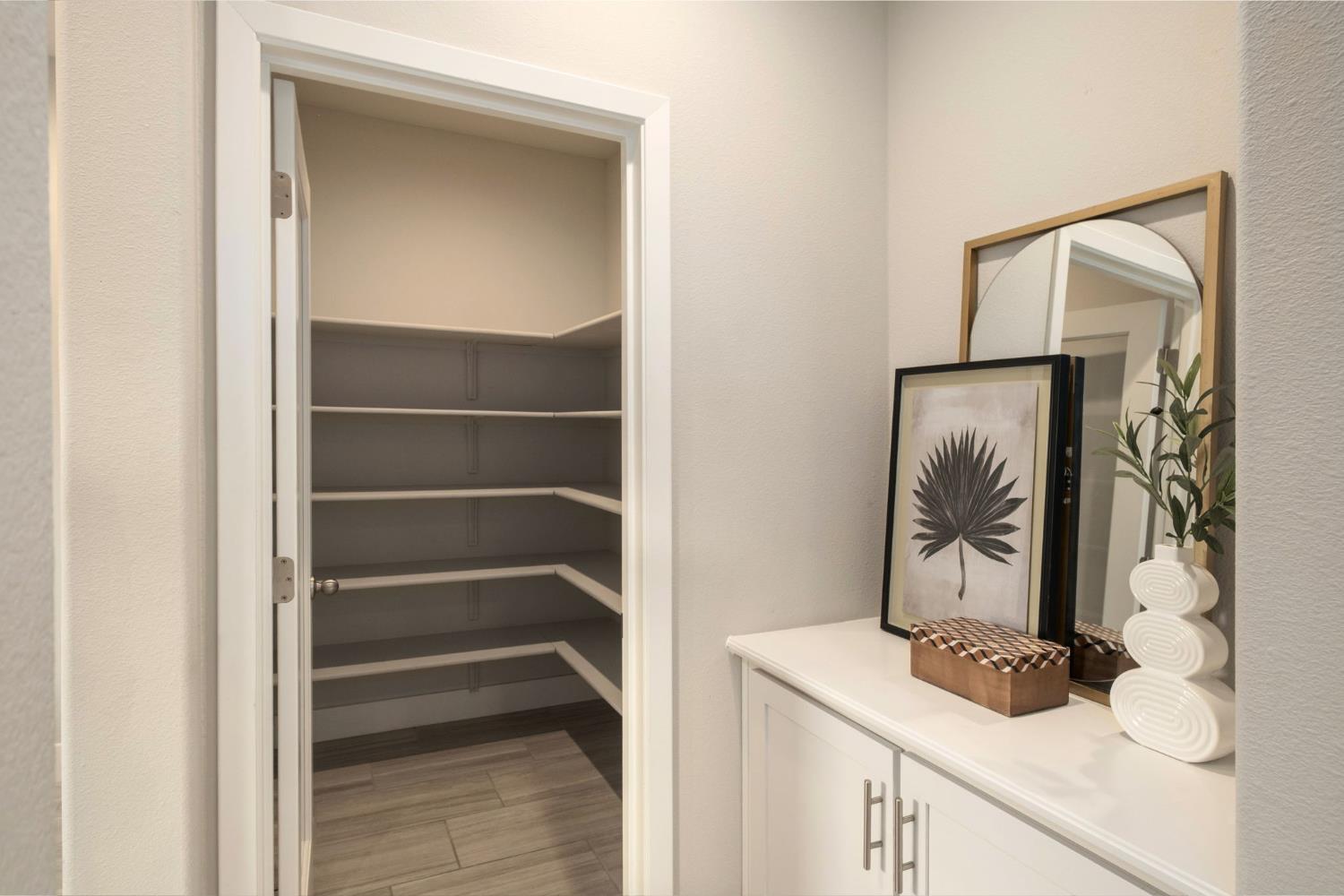 4228 Vineyard Dr, Madera, CA 93636