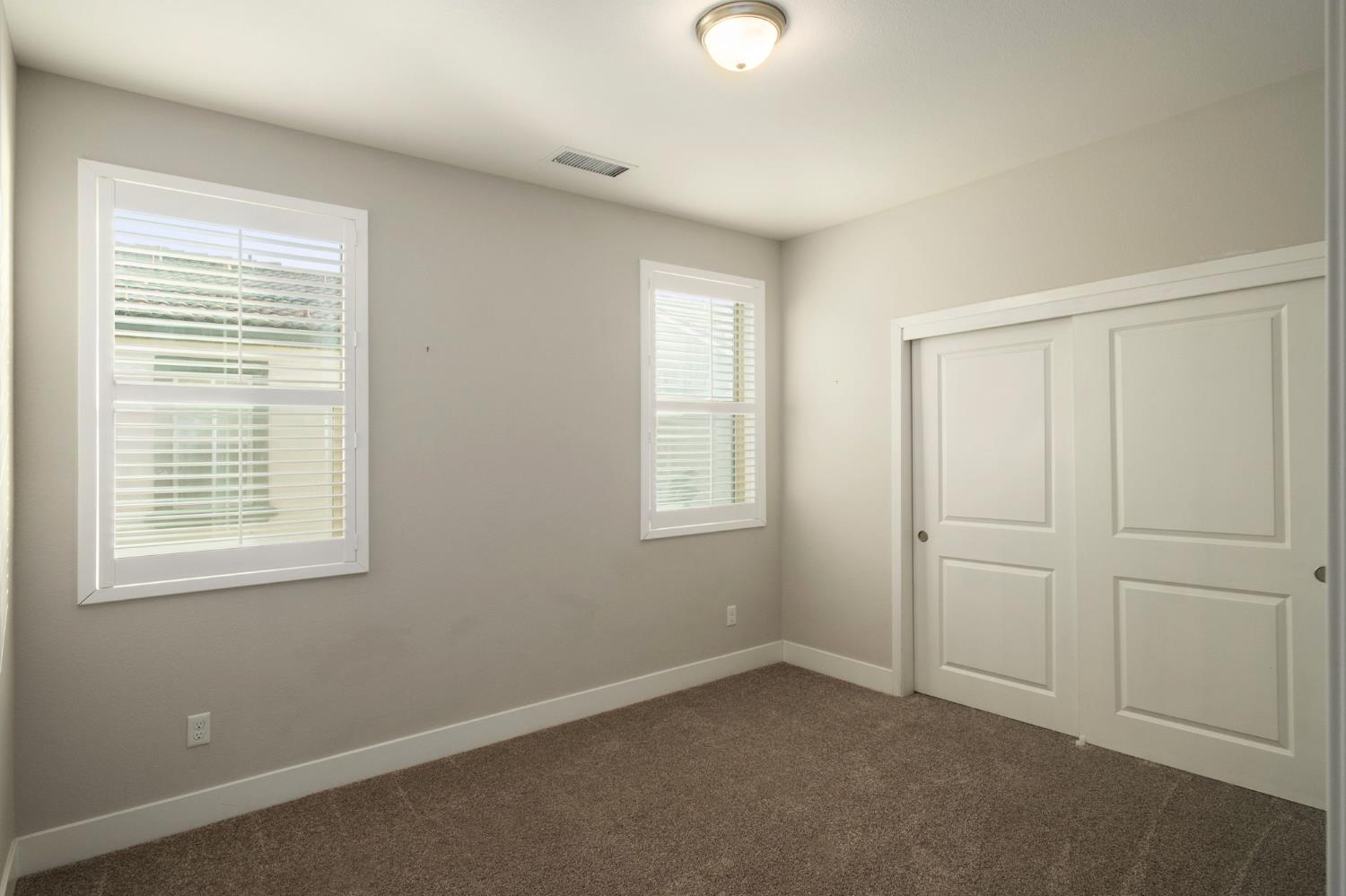 4228 Vineyard Dr, Madera, CA 93636