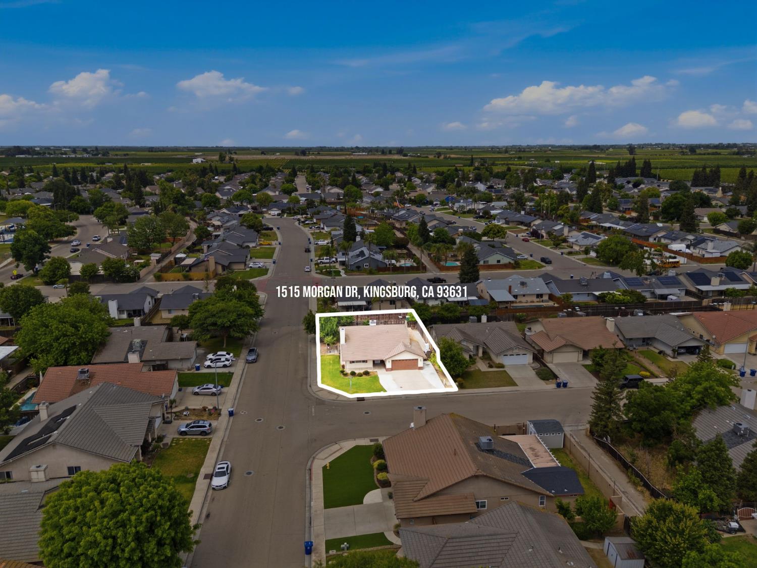 1515 Morgan Dr, Kingsburg, CA 93631