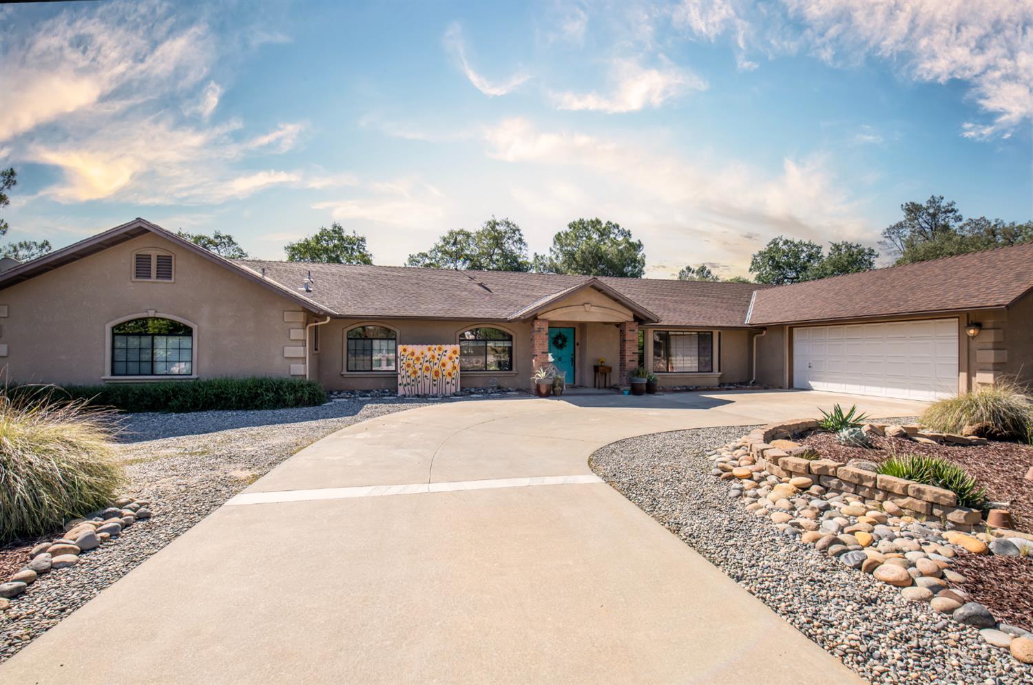 42404 John Muir Dr, Coarsegold, CA 93614