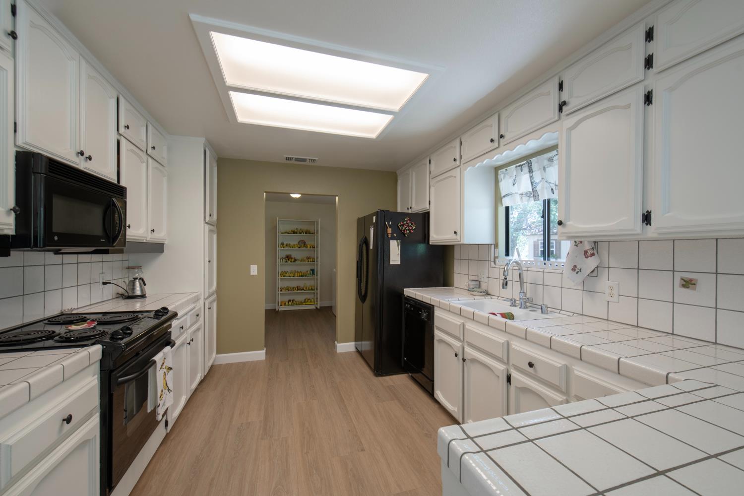 42404 John Muir Dr, Coarsegold, CA 93614