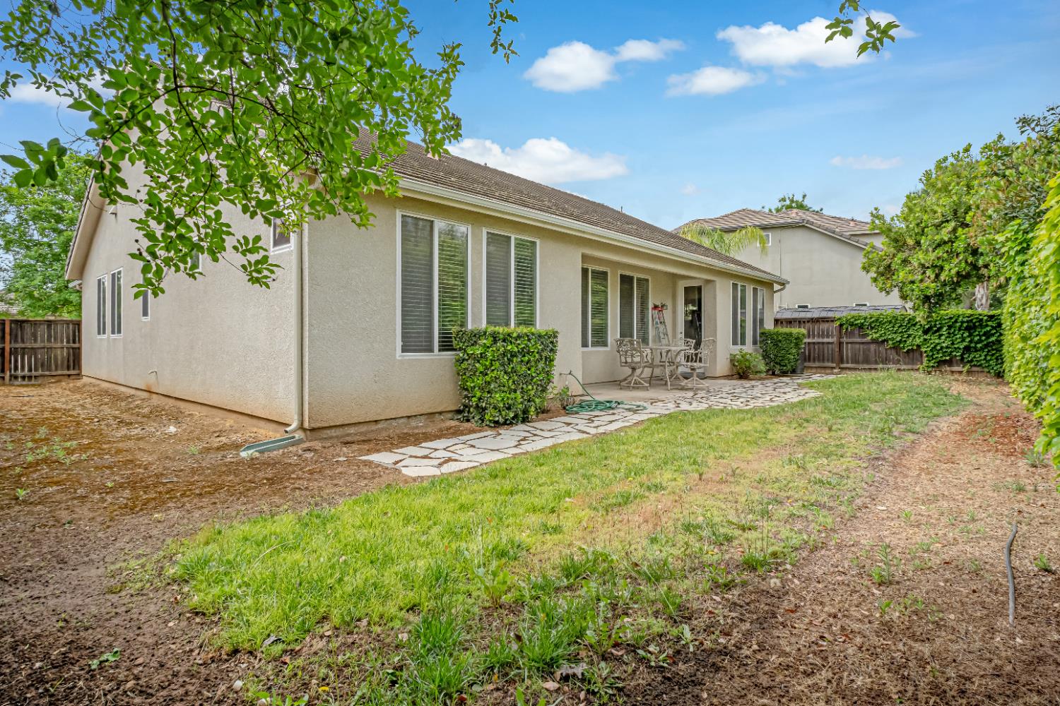 6126 W Los Altos Ave, Fresno, CA 93722