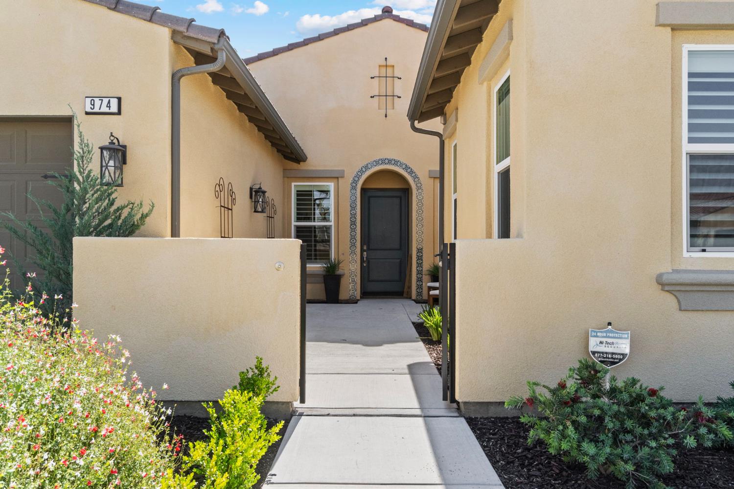 974 Ridgeline Rd W, Madera, CA 93636
