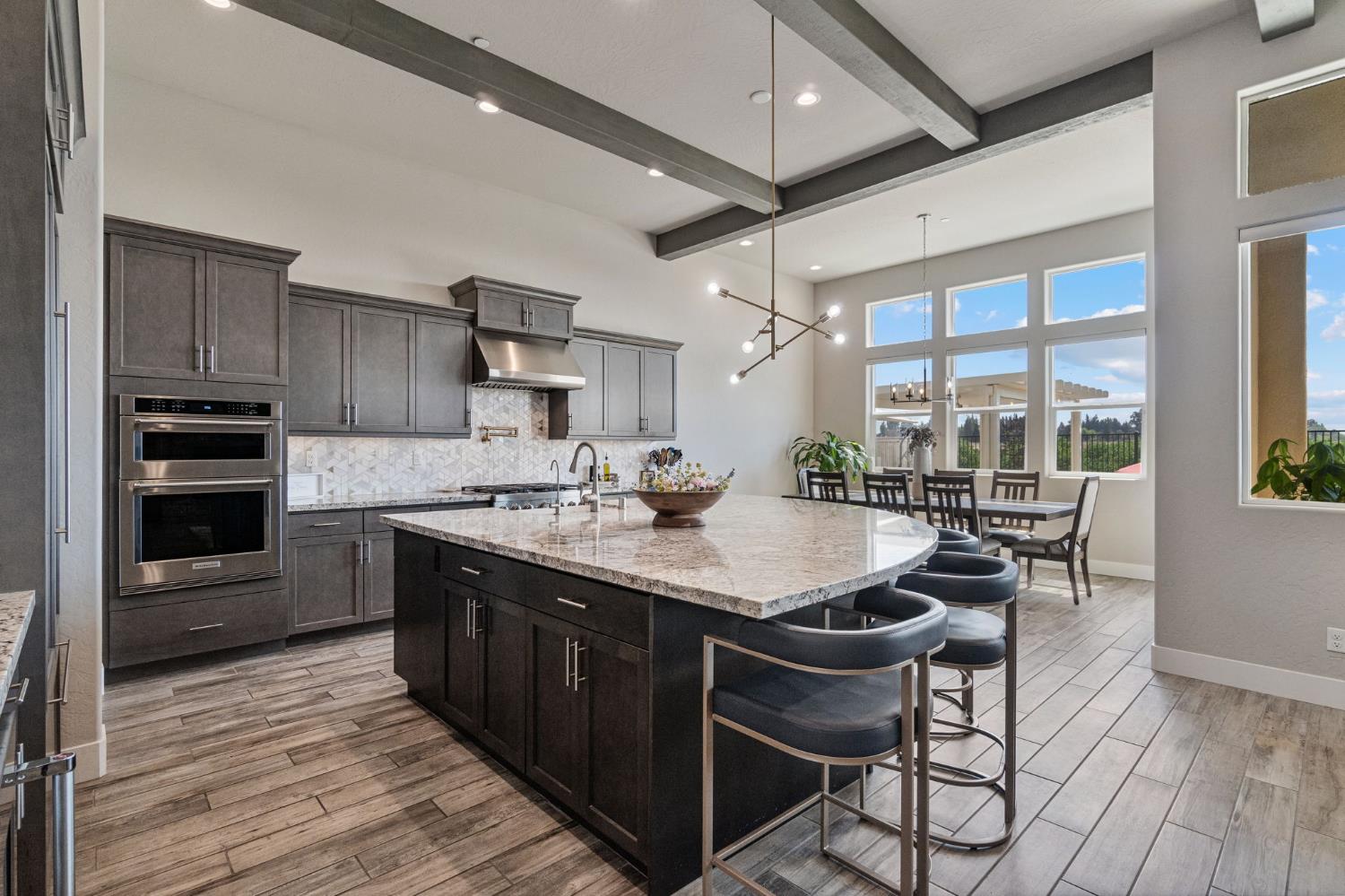 974 Ridgeline Rd W, Madera, CA 93636