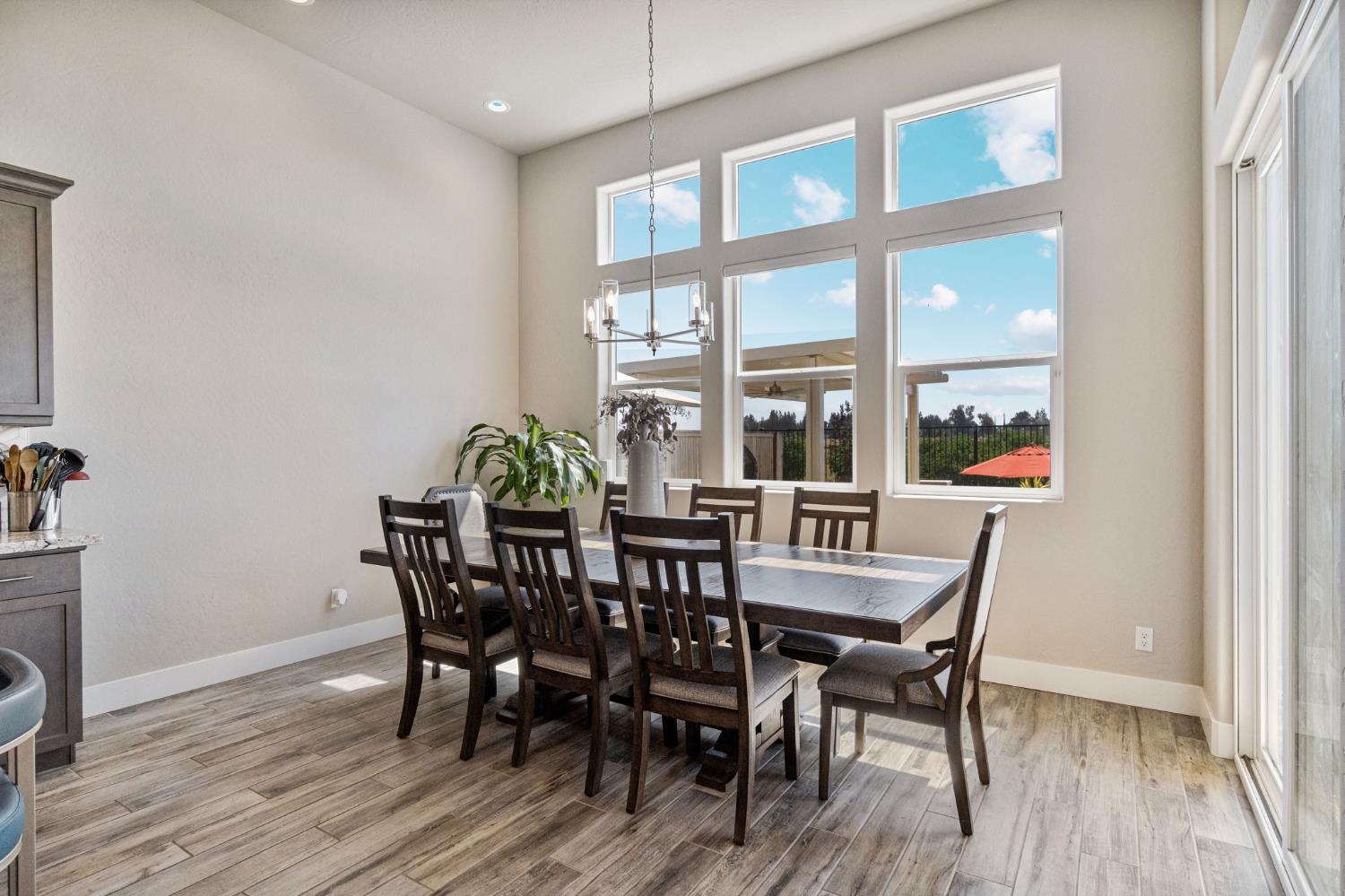 974 Ridgeline Rd W, Madera, CA 93636
