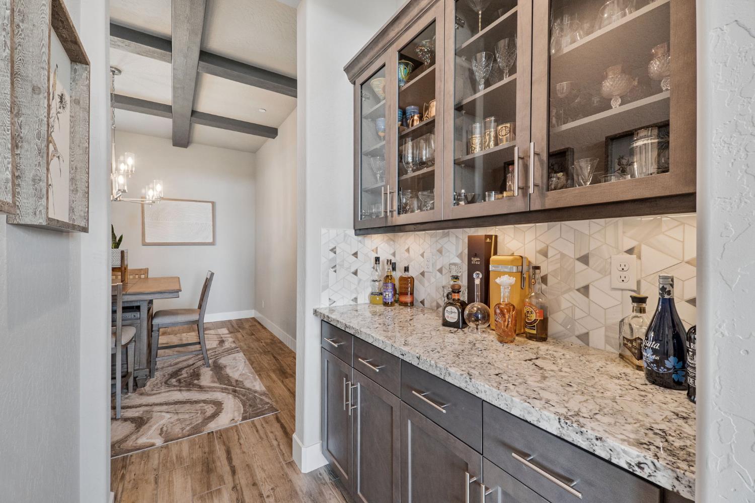 974 Ridgeline Rd W, Madera, CA 93636