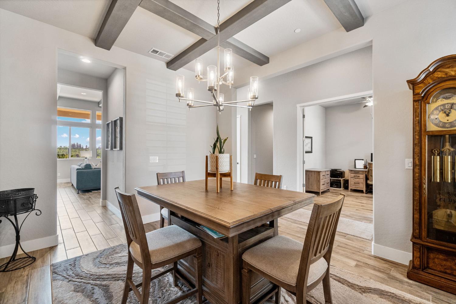 974 Ridgeline Rd W, Madera, CA 93636