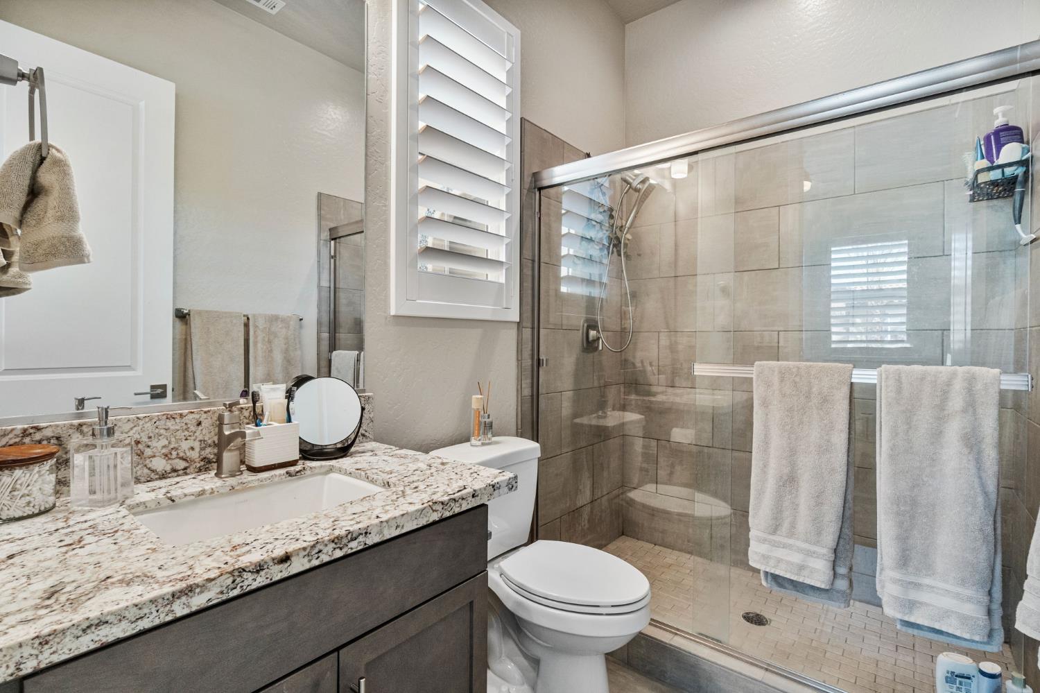 974 Ridgeline Rd W, Madera, CA 93636