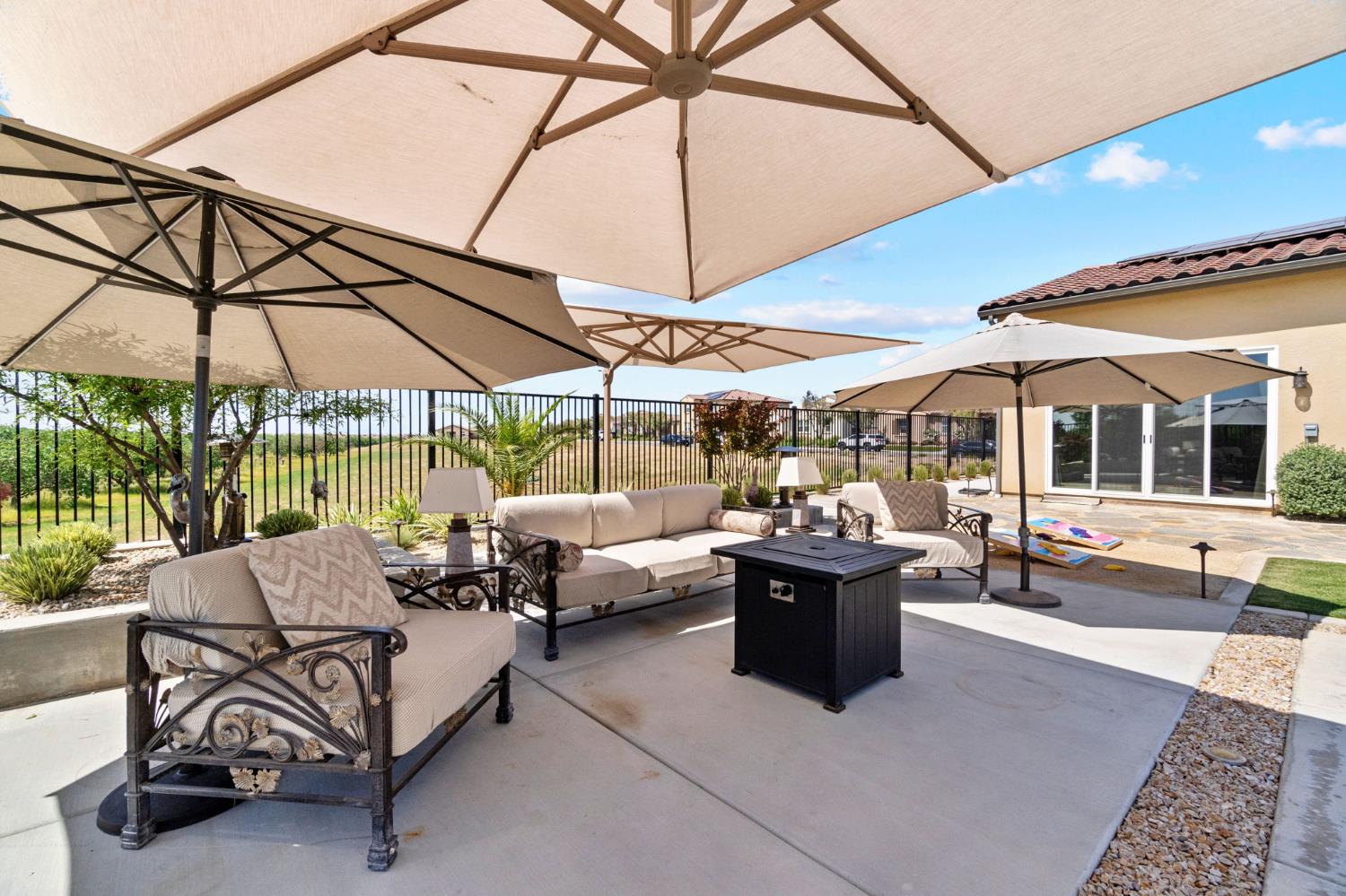 974 Ridgeline Rd W, Madera, CA 93636