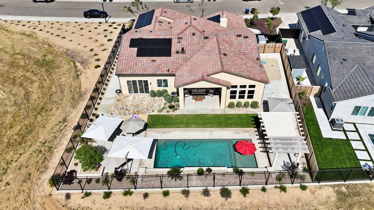 974 Ridgeline Rd W, Madera, CA 93636