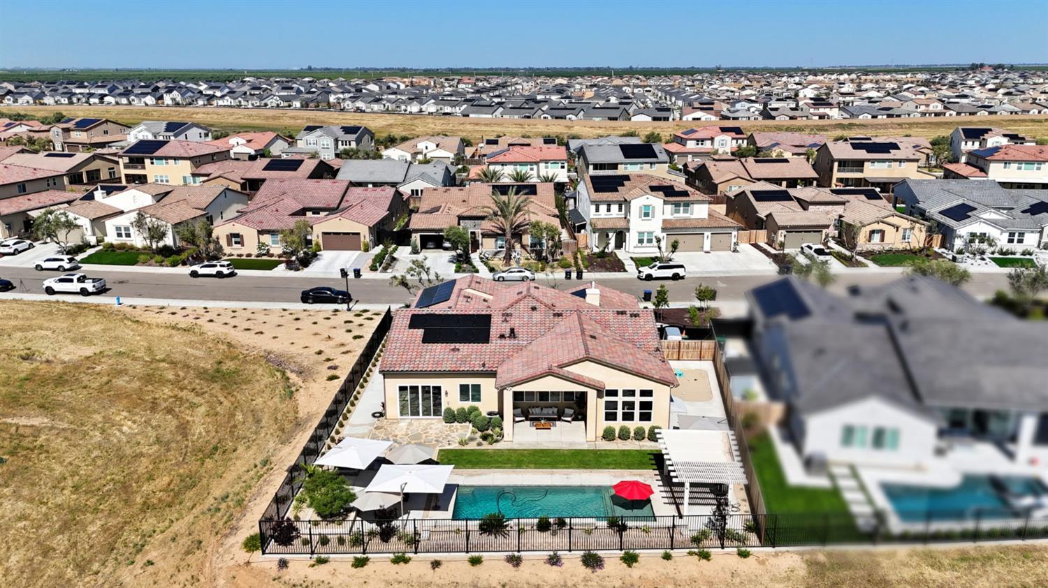 974 Ridgeline Rd W, Madera, CA 93636