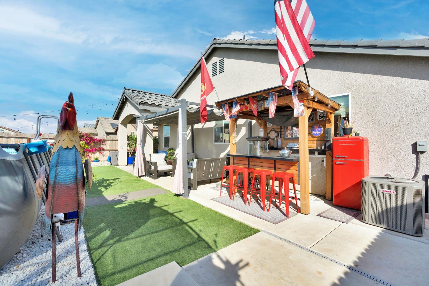 1109 Wasatch Dr, Madera, CA 93638