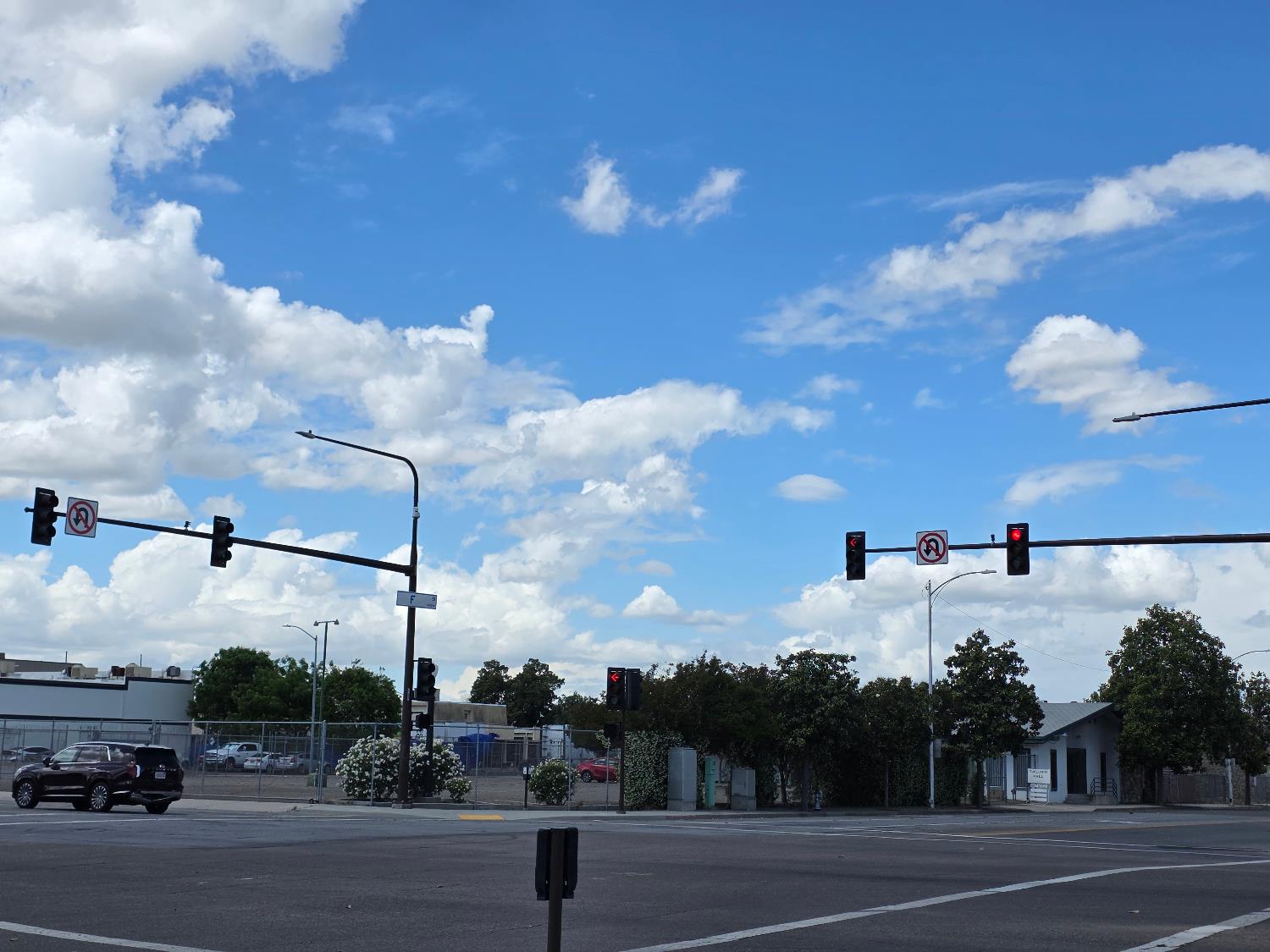 1445 Tuolumne St, Fresno, CA 93706