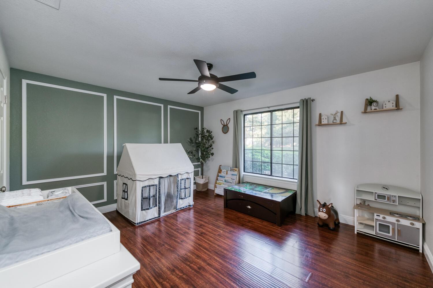 10684 Mountain View Dr, Madera, CA 93636