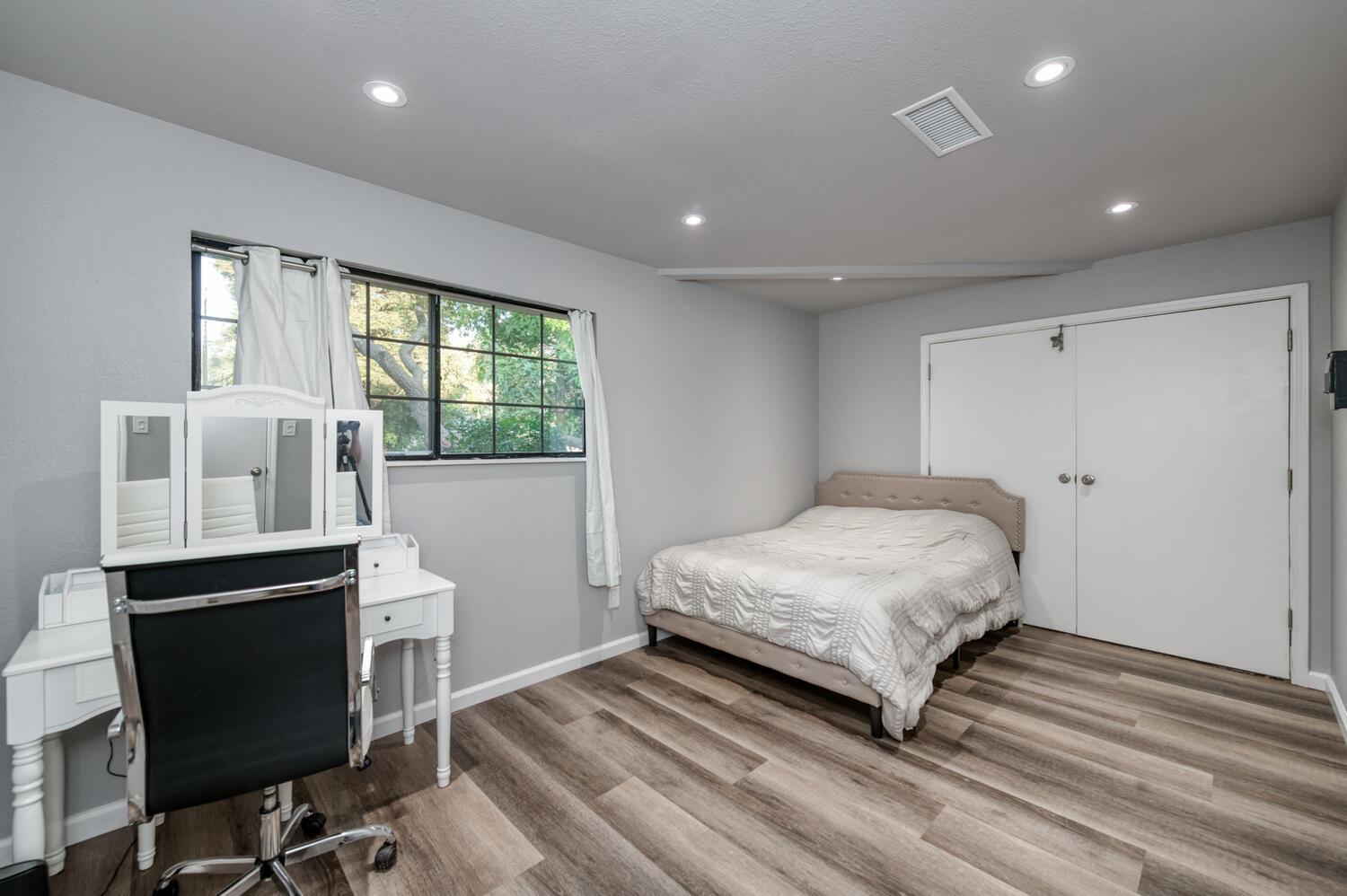 10684 Mountain View Dr, Madera, CA 93636