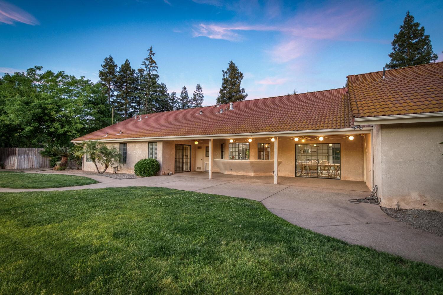 10684 Mountain View Dr, Madera, CA 93636