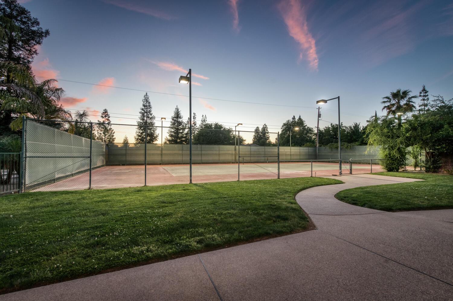 10684 Mountain View Dr, Madera, CA 93636