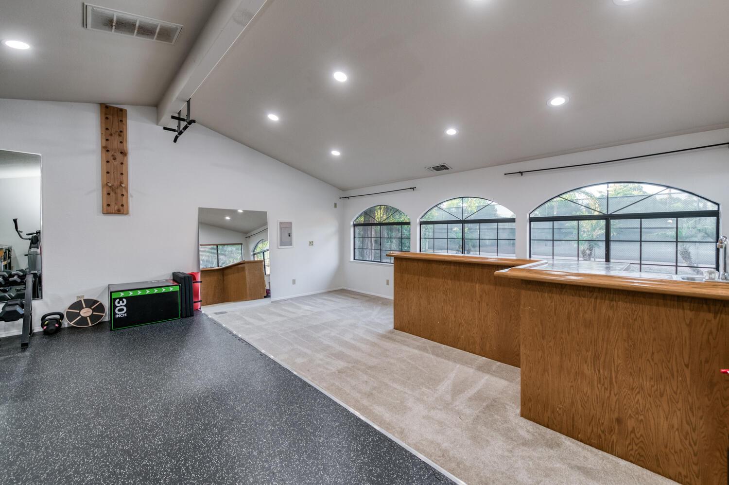 10684 Mountain View Dr, Madera, CA 93636