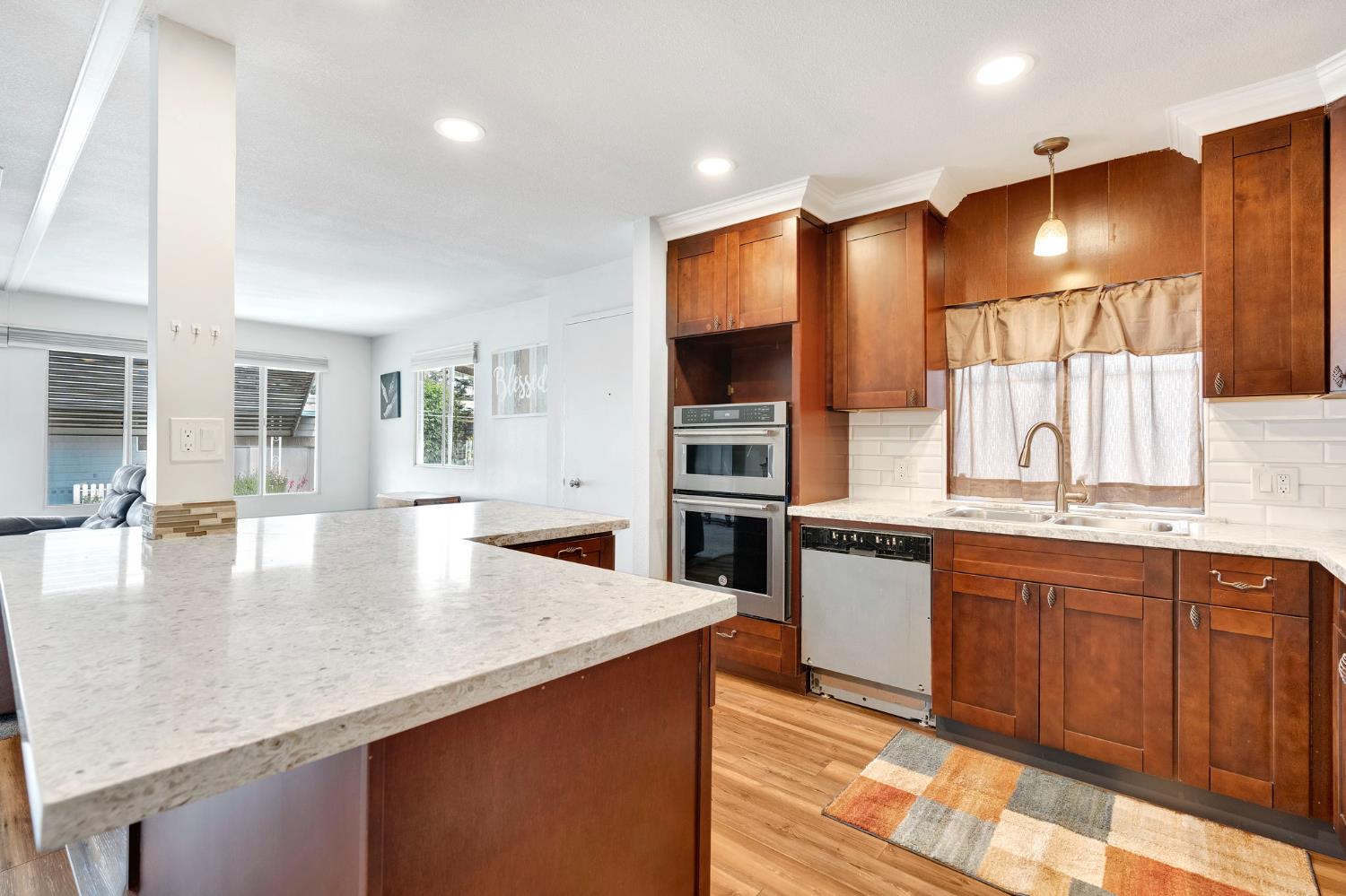 1724 Minnewawa Ave #134, Clovis, CA 93612