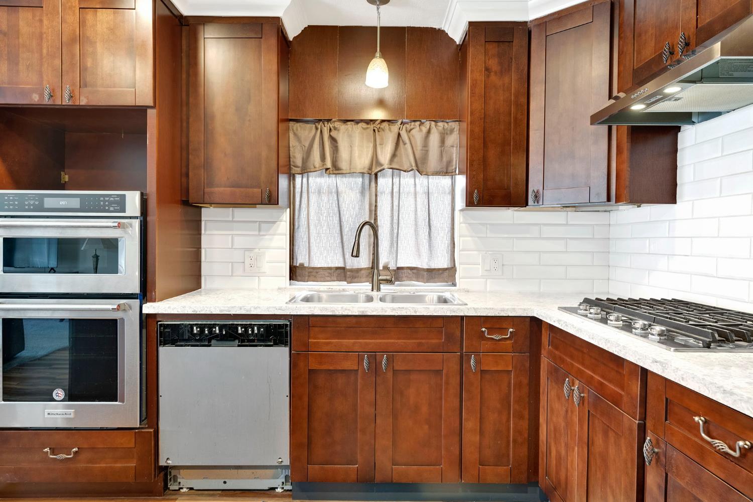 1724 Minnewawa Ave #134, Clovis, CA 93612