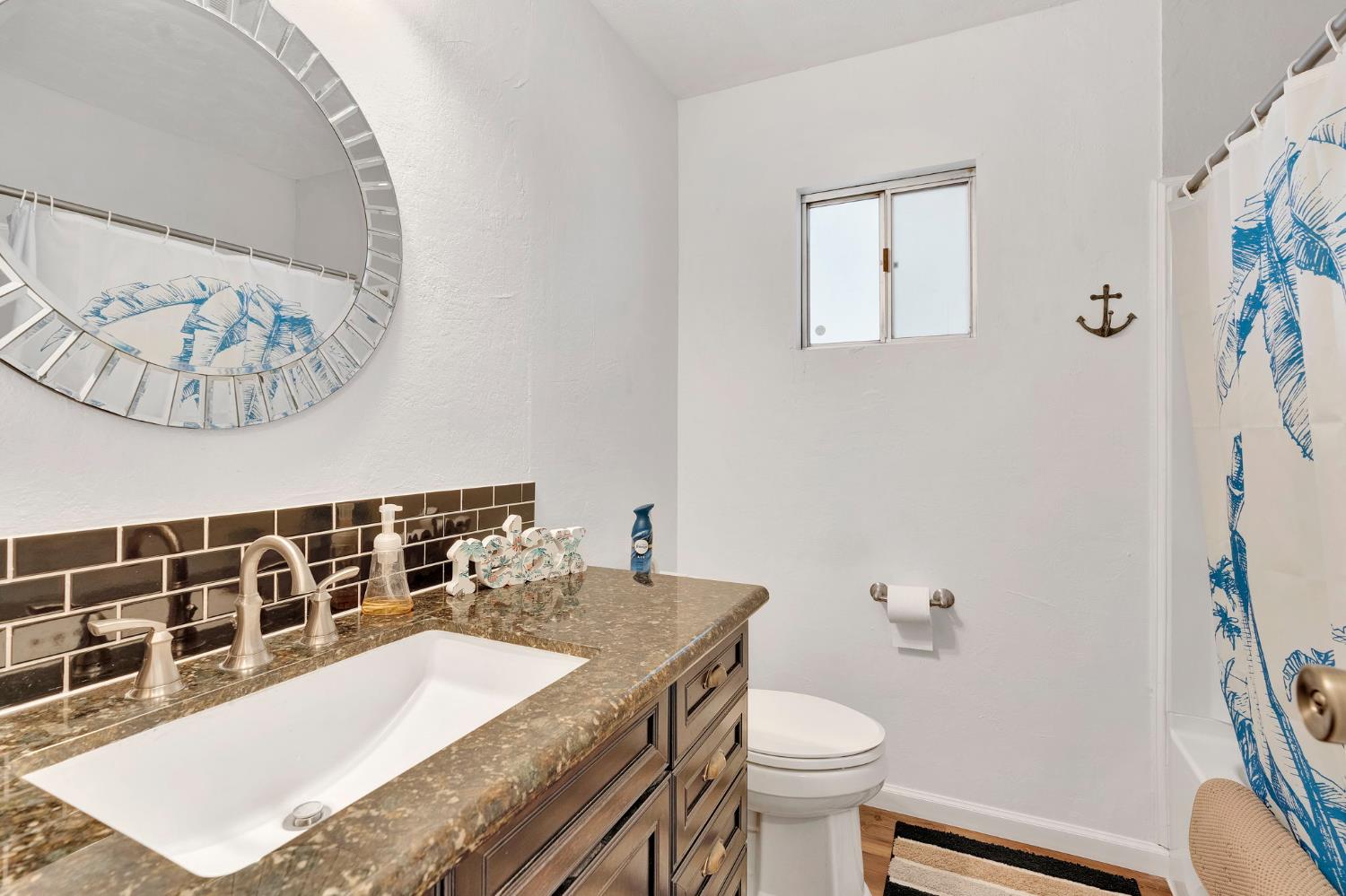 1724 Minnewawa Ave #134, Clovis, CA 93612