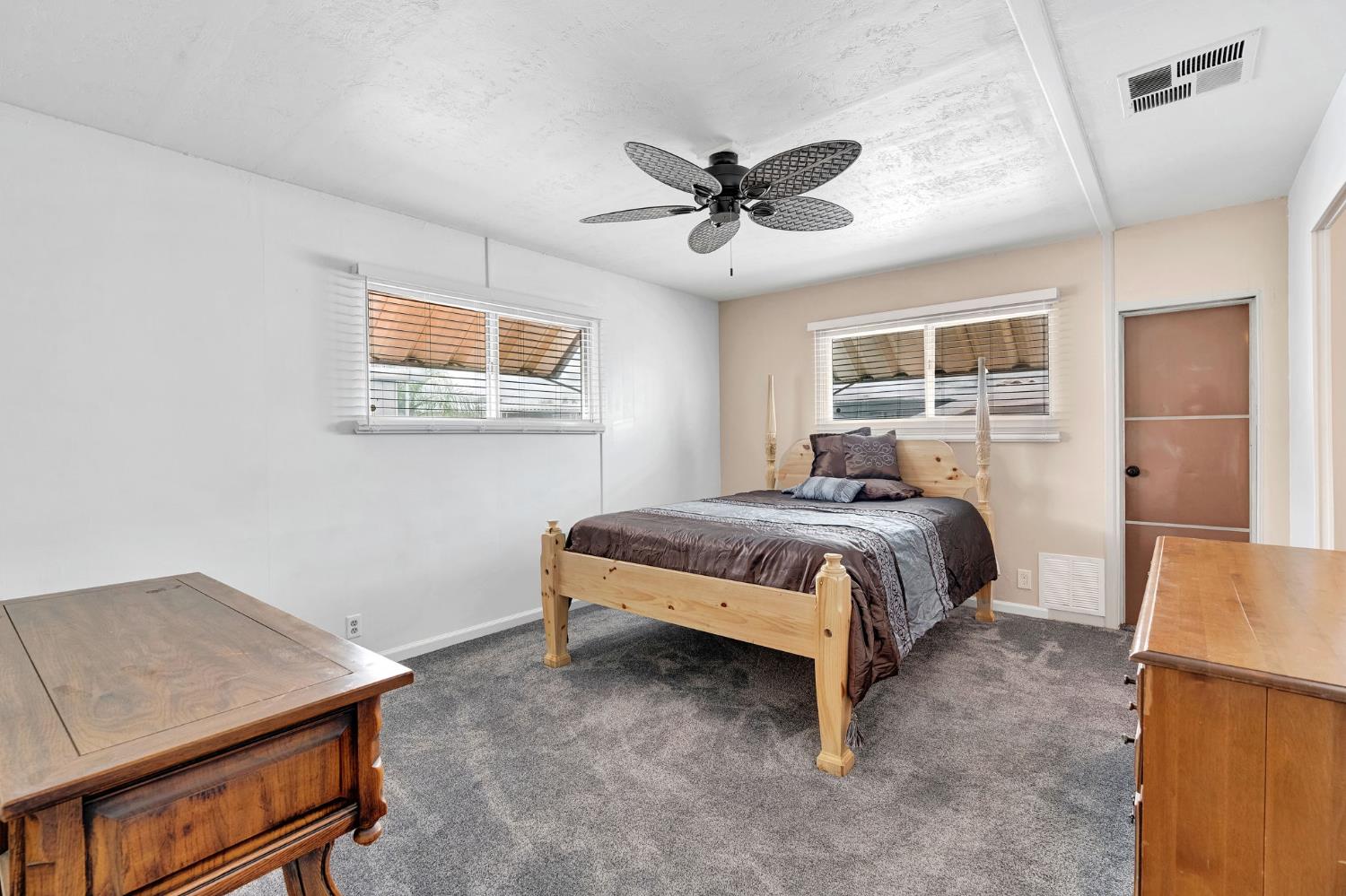 1724 Minnewawa Ave #134, Clovis, CA 93612