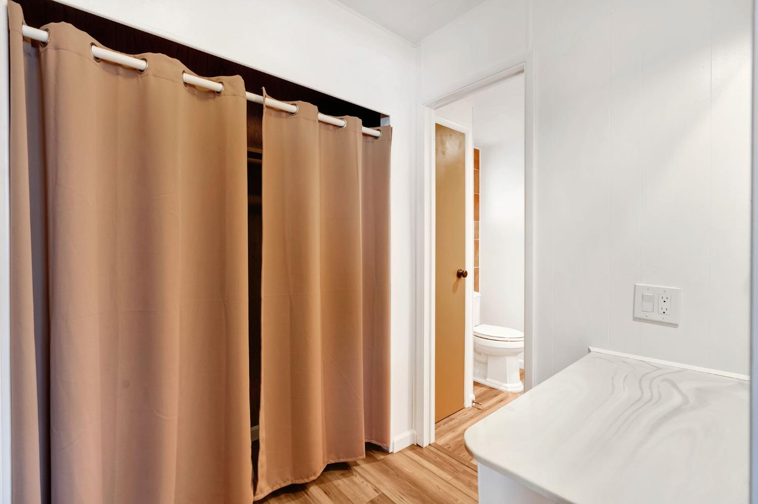 1724 Minnewawa Ave #134, Clovis, CA 93612