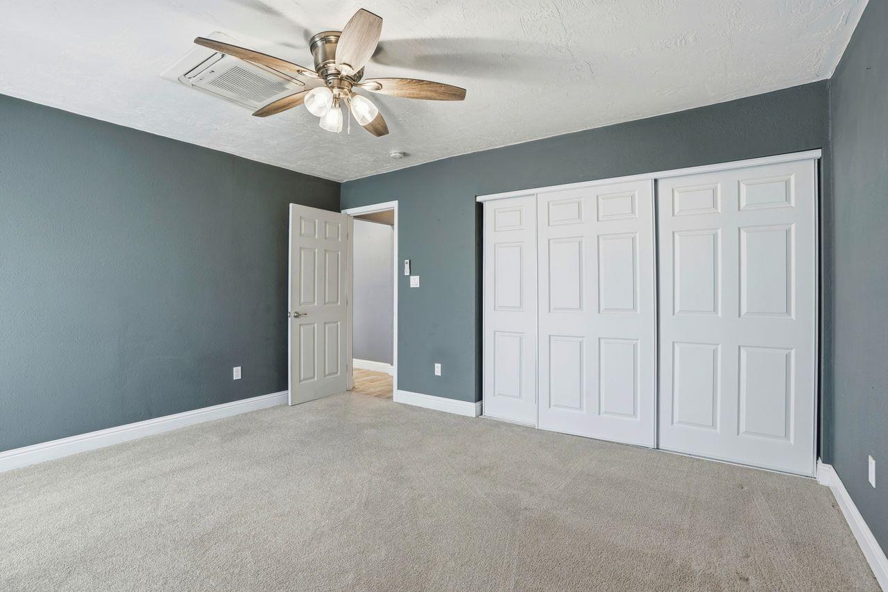 110 W Hazelwood Dr, Lemoore, CA 93245