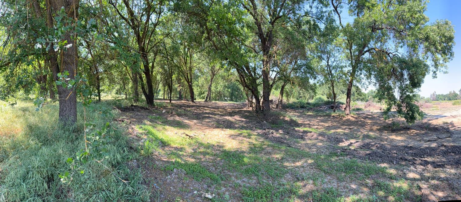 400 N Frankwood Ave, Sanger, CA 93657