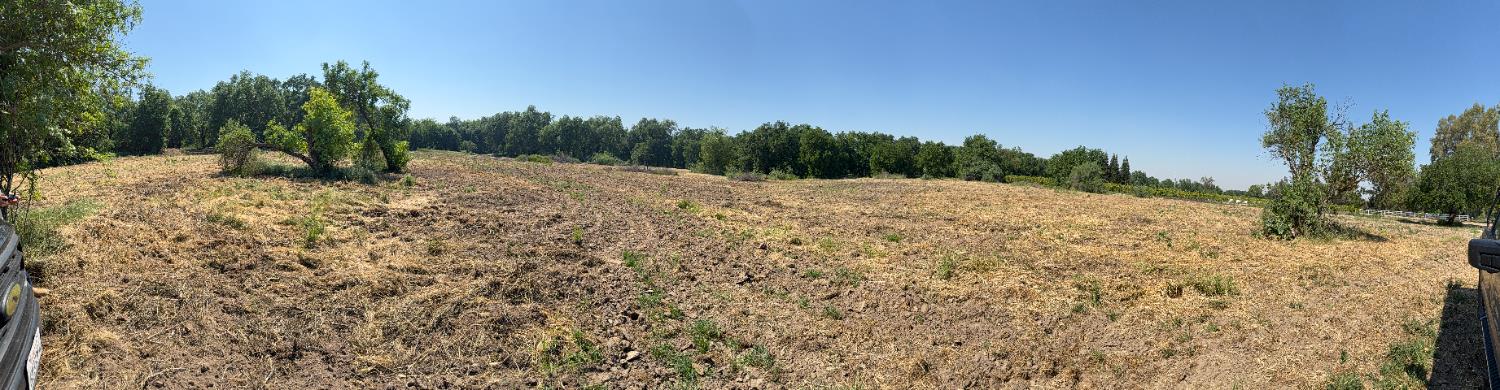 400 N Frankwood Ave, Sanger, CA 93657