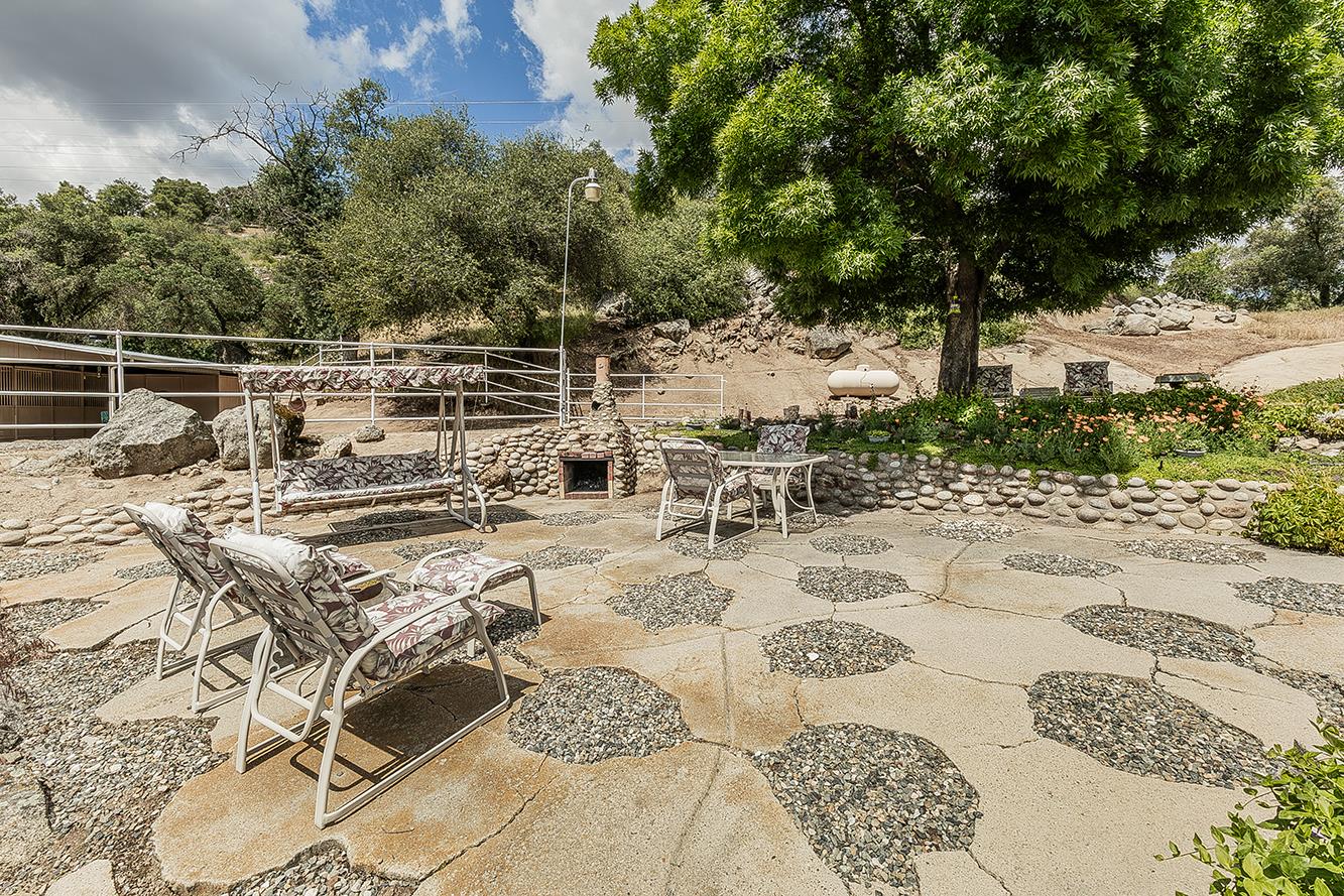 26876 Tollhouse Rd, Tollhouse, CA 93667