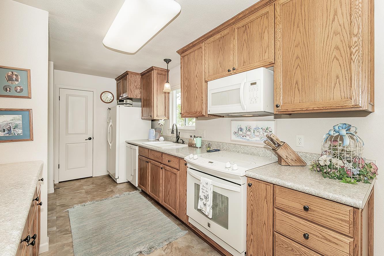 26876 Tollhouse Rd, Tollhouse, CA 93667