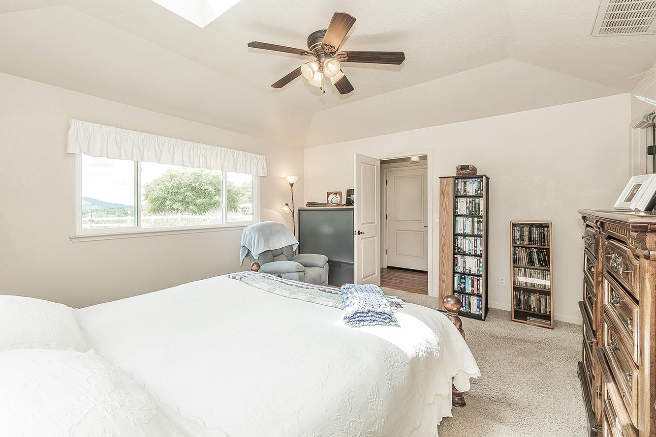 26876 Tollhouse Rd, Tollhouse, CA 93667