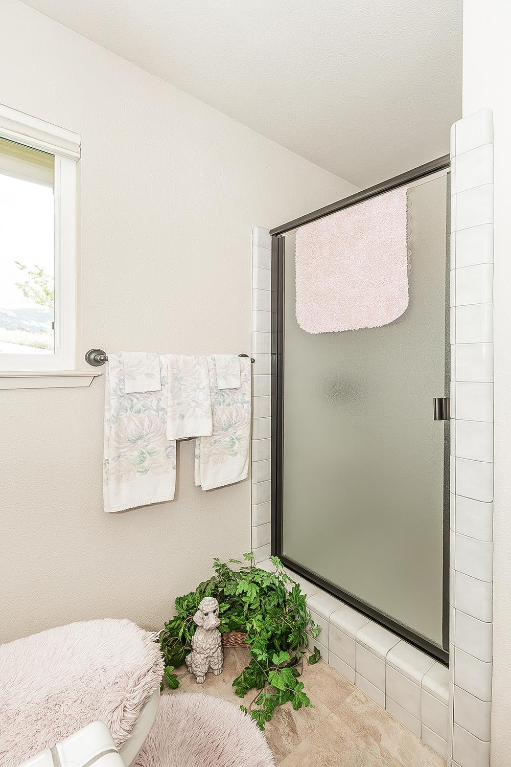 26876 Tollhouse Rd, Tollhouse, CA 93667