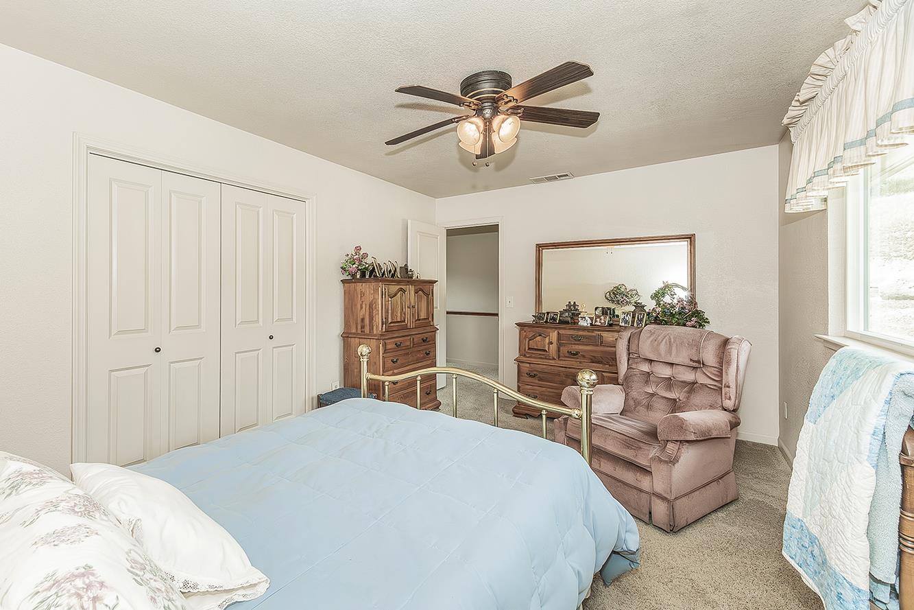 26876 Tollhouse Rd, Tollhouse, CA 93667