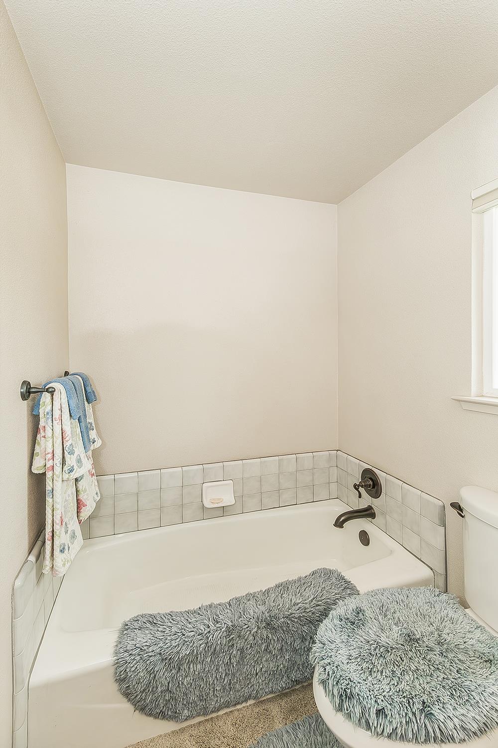 26876 Tollhouse Rd, Tollhouse, CA 93667