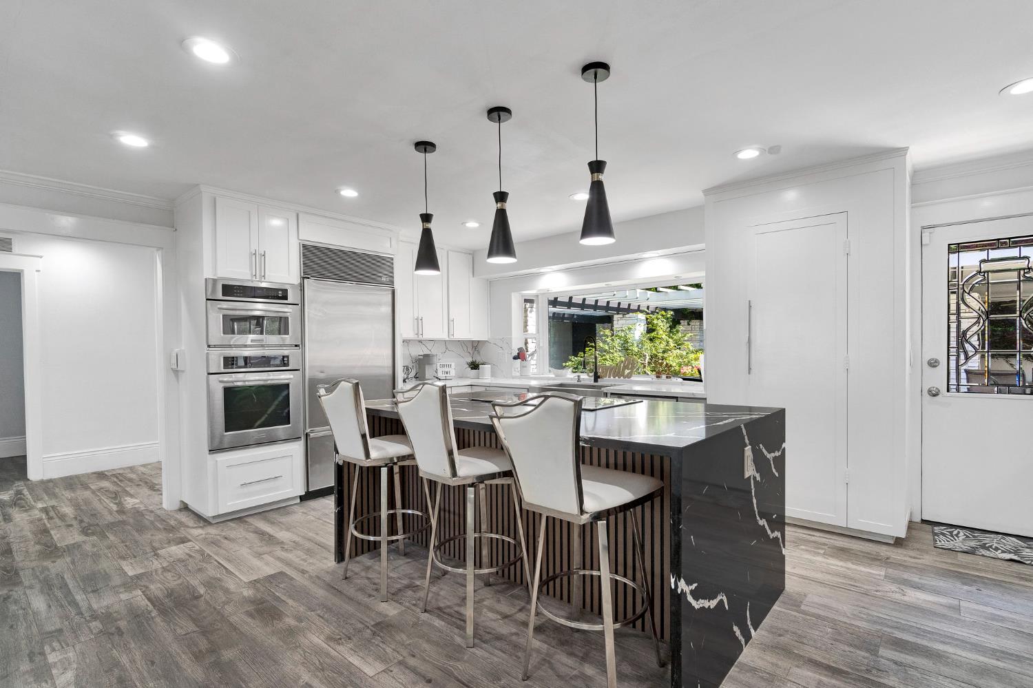 5976 E Butler Ave, Fresno, CA 93727