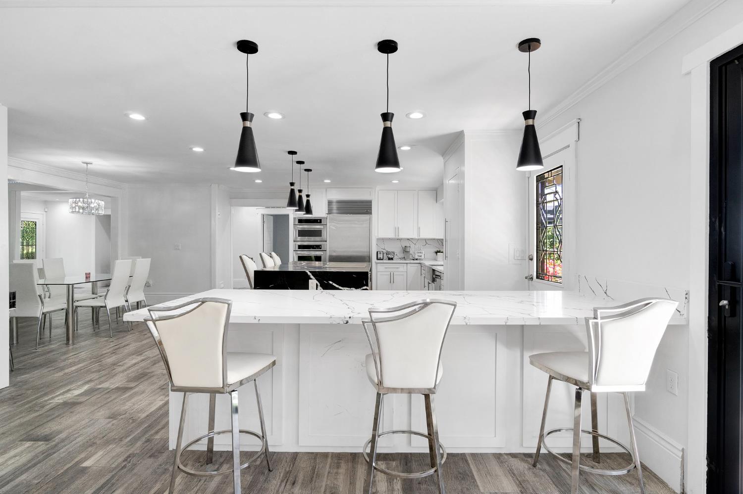 5976 E Butler Ave, Fresno, CA 93727