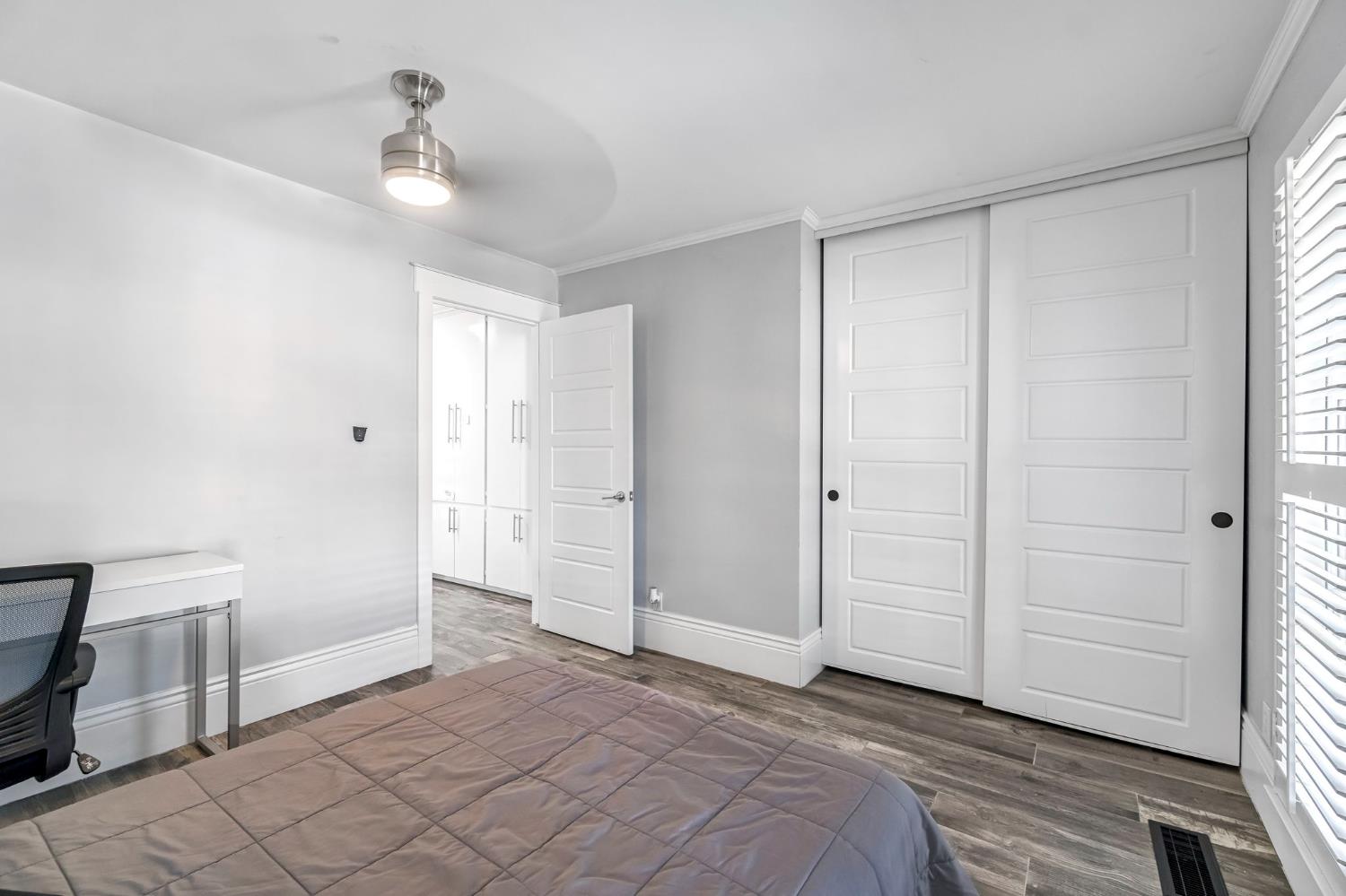 5976 E Butler Ave, Fresno, CA 93727