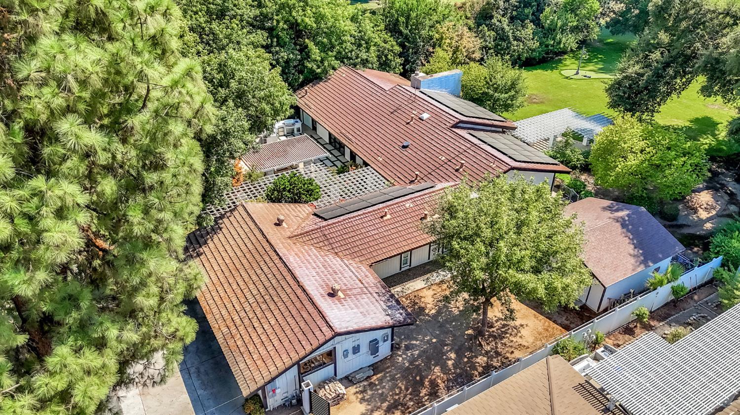 5976 E Butler Ave, Fresno, CA 93727